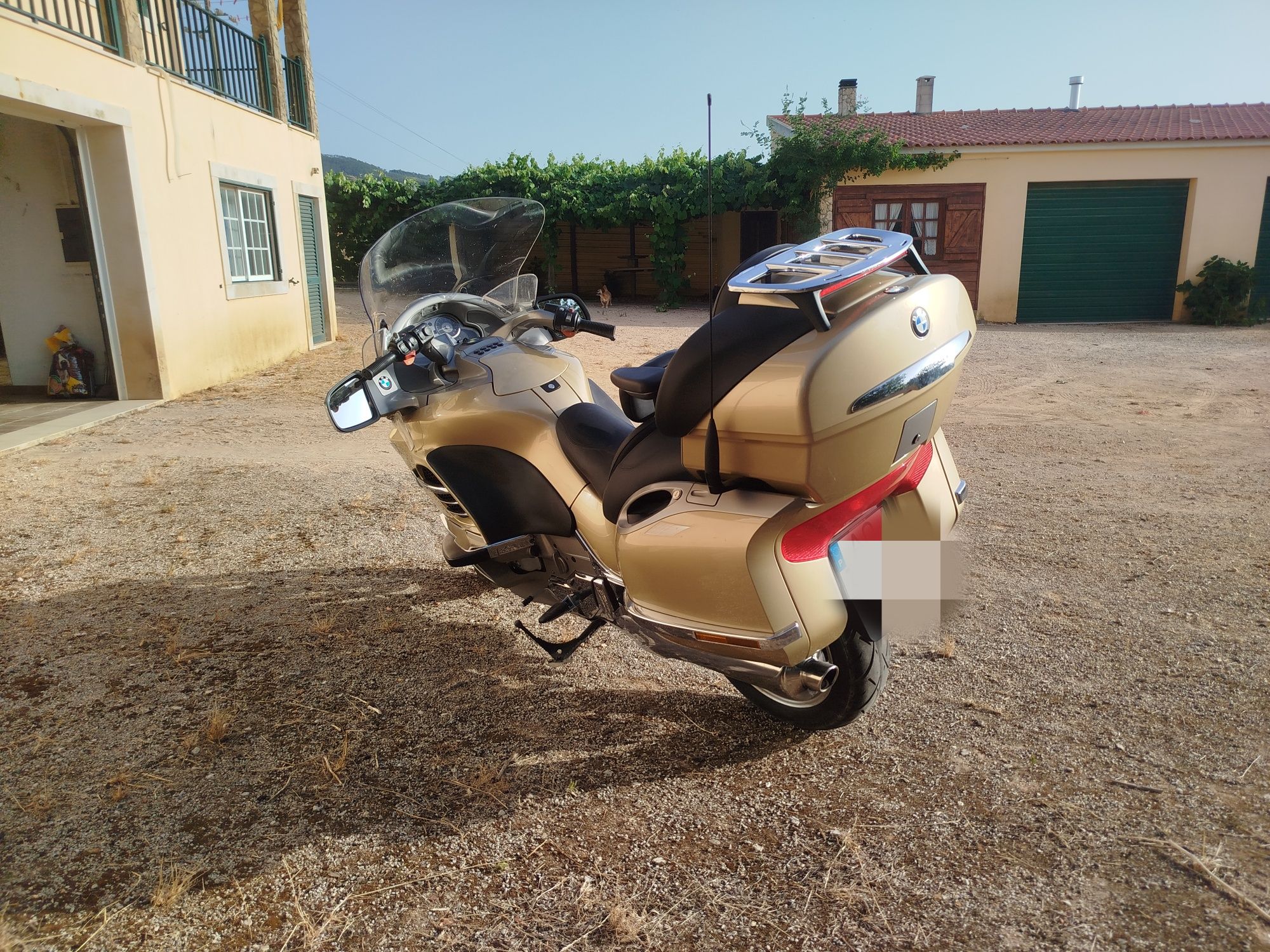 BMW  K1200 LT  com muitos extras.