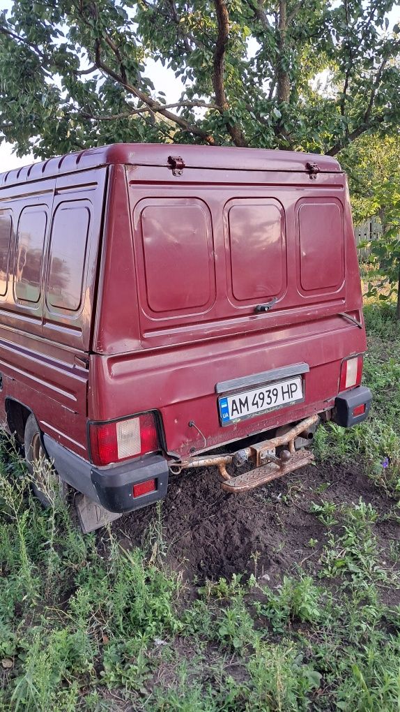 Вантажний фургон Иж