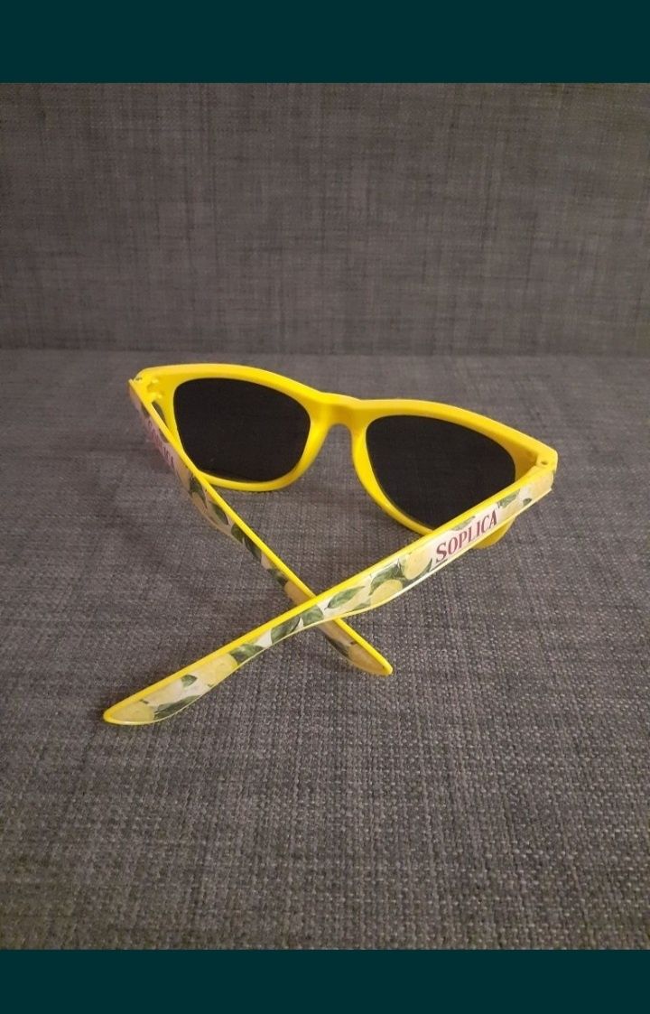Okulary słoneczne plastilowe żółte z logo Soplica