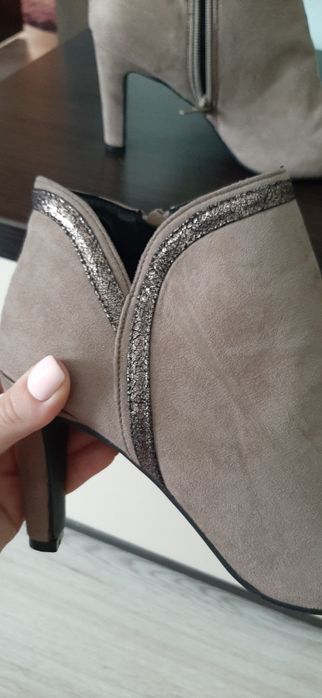 Продам весна- осінь ботінки,черевики