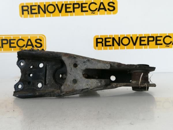 Braço de suspensão frente direito TOYOTA HiAce IV (LXH1_, RZH1_, LH1_)