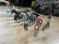 Konie playmobil.