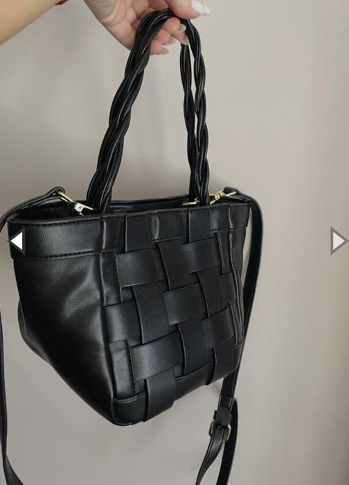 Продам классическую сумку