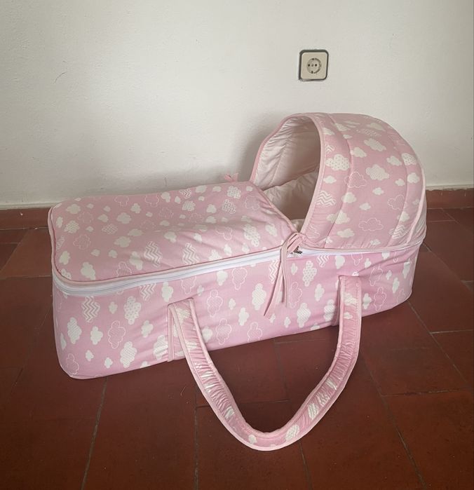Alcofa de bébé rosa