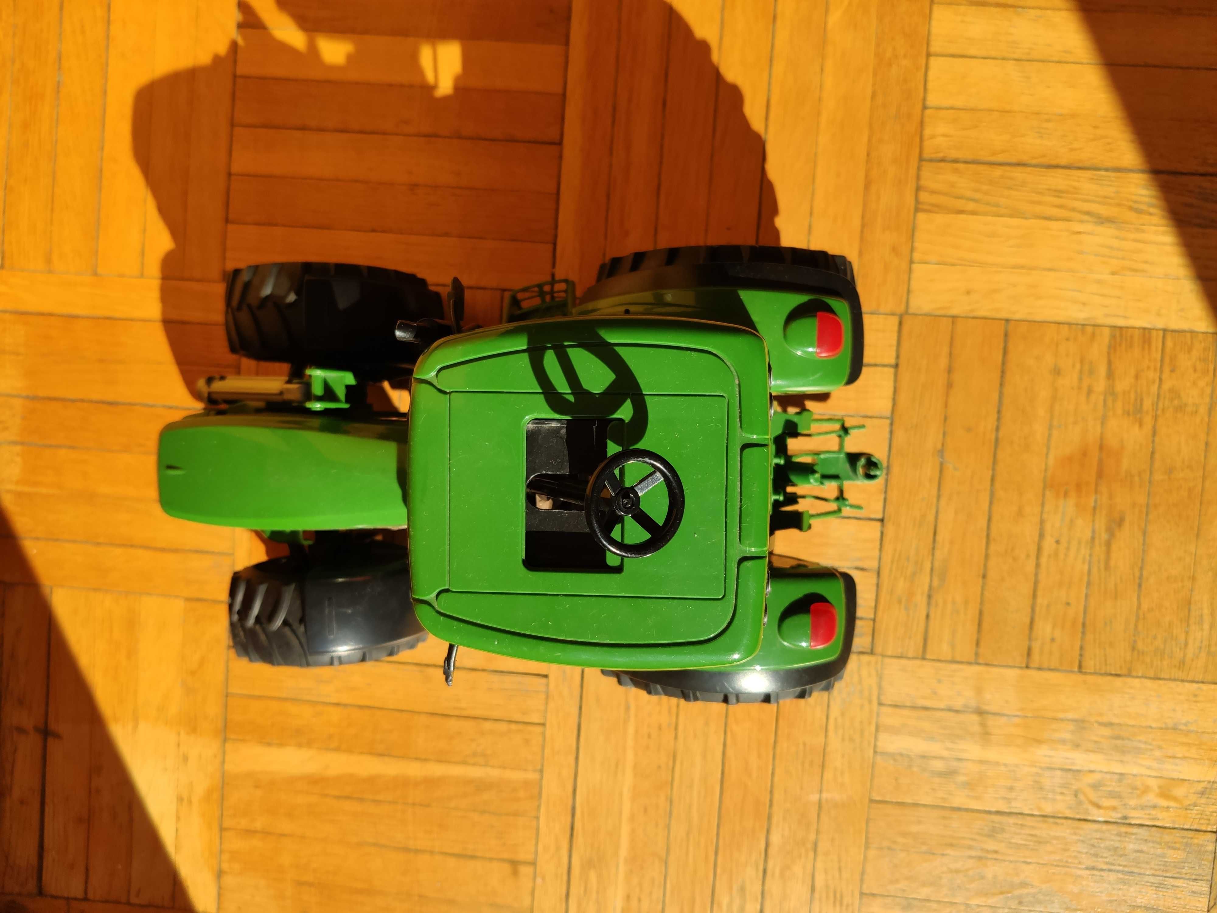 Bruder Traktor John Deere 6920 ciągnik zielony bez tura