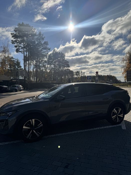 Peugeot 408 продаж.