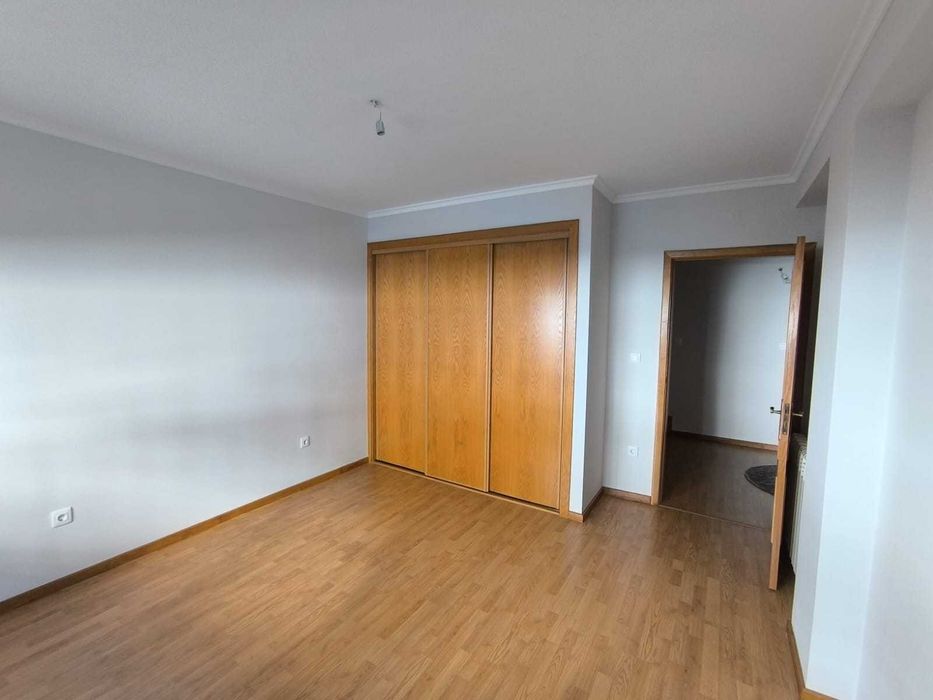 Moradia em Banda T5 a 5 min de Viseu