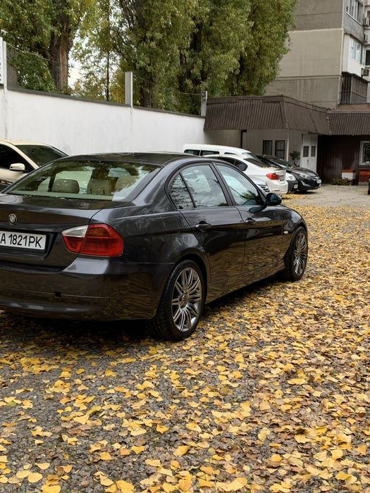 Бмв е90 автомат 2006 год