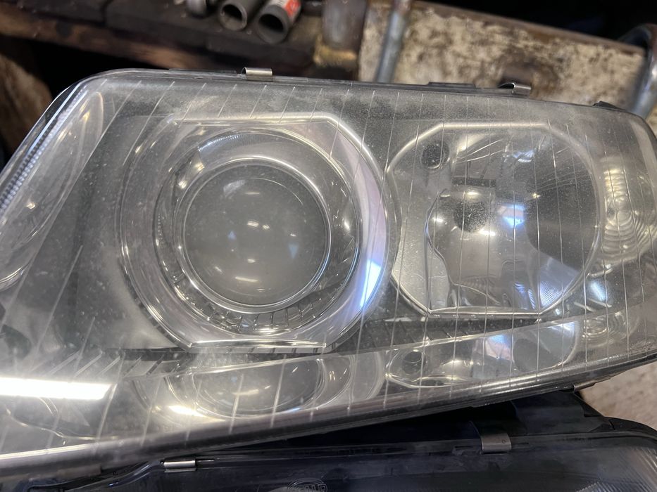 Lampy a3 8l hella dwie sztuki