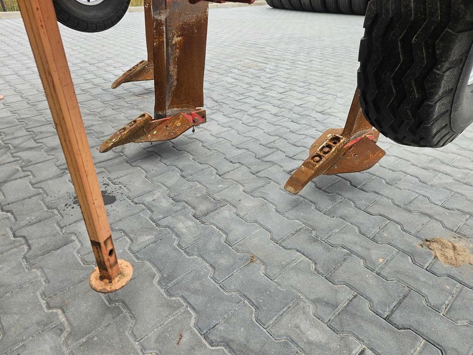 Głębosz Kverneland CLE 3m  3 łapy  / 4 m Staltech  5 łap kverneland