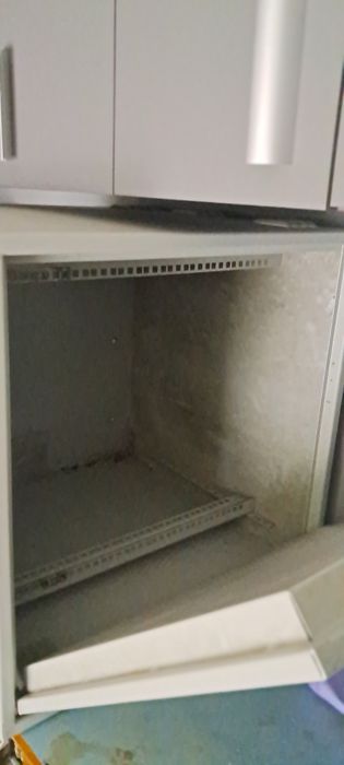 Серверна шафа підвісна