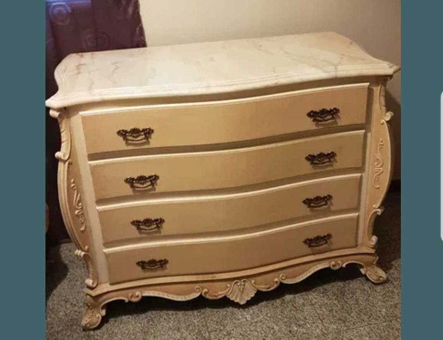 Conjunto cama cómoda mesinhas cabeceira