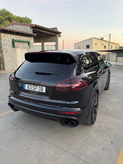 Porche Cayenne Platinium Editon