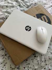 Laptop Hp bialy