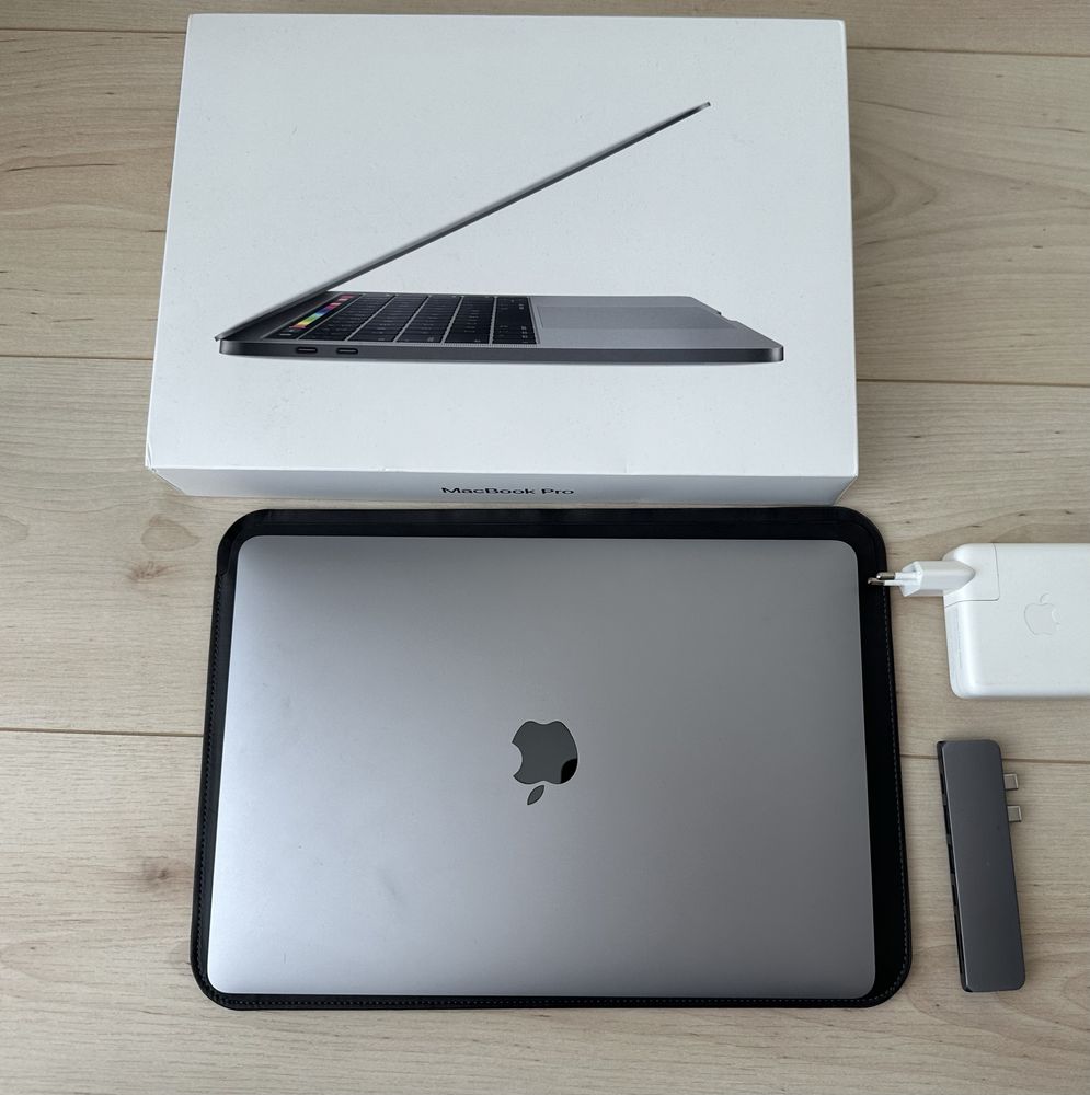 Apple MacBook Pro 13" Space Grey 2018 (Mk9Q2)
