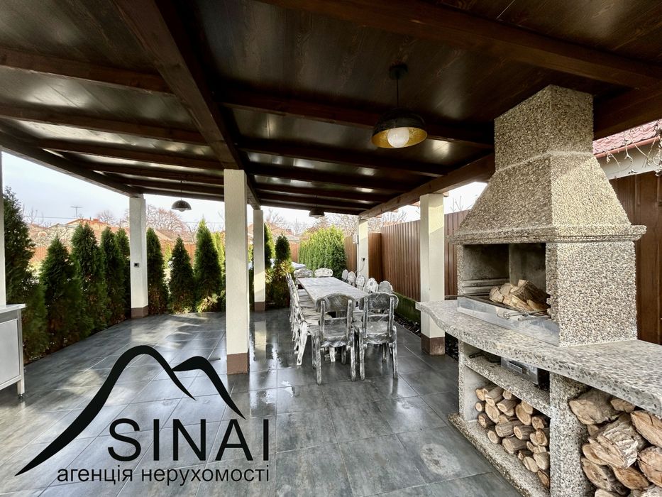 Мукачево будинок 230 м кв з ремонтом терміновий продаж