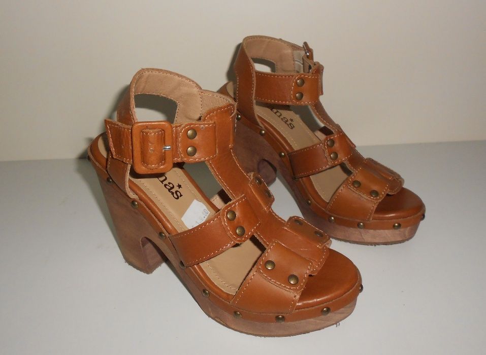 Sandálias Cubanas camel tamanho 36 - artigo novo de loja