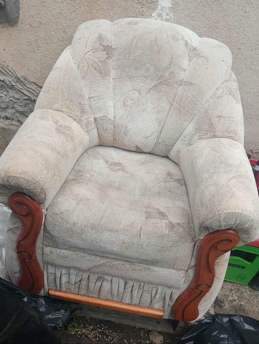 Крісло в доброму стані