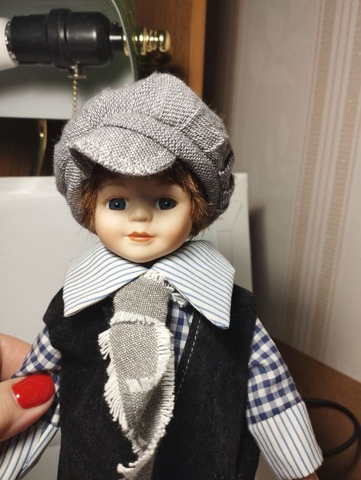 Порцелянова Лялька. Антикварна. Стан ідеальний! Вітринне зберігання.