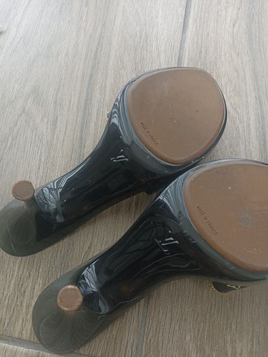 Жіночі босоніжки Louis Vuitton