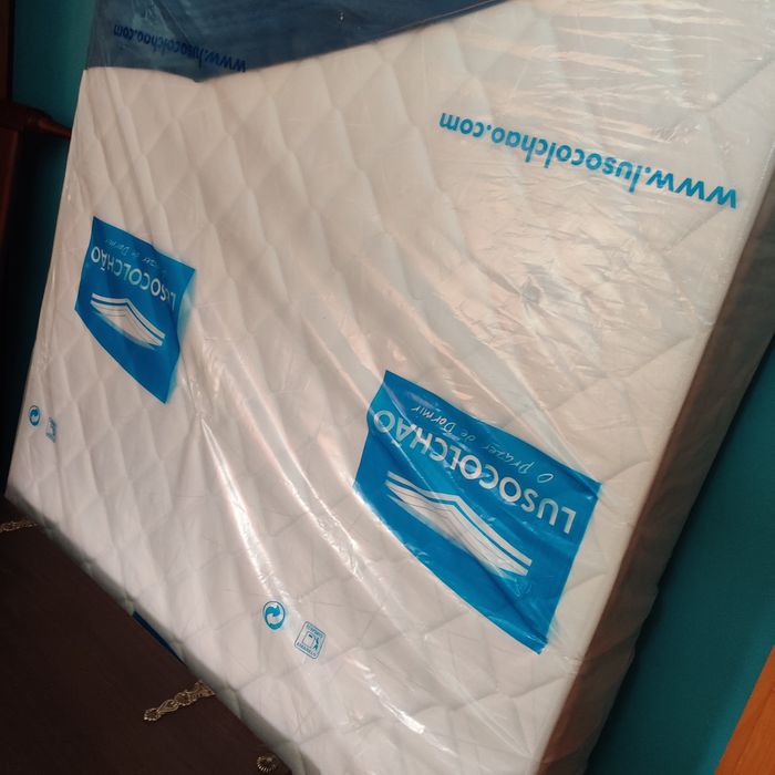 Dois colchões novos