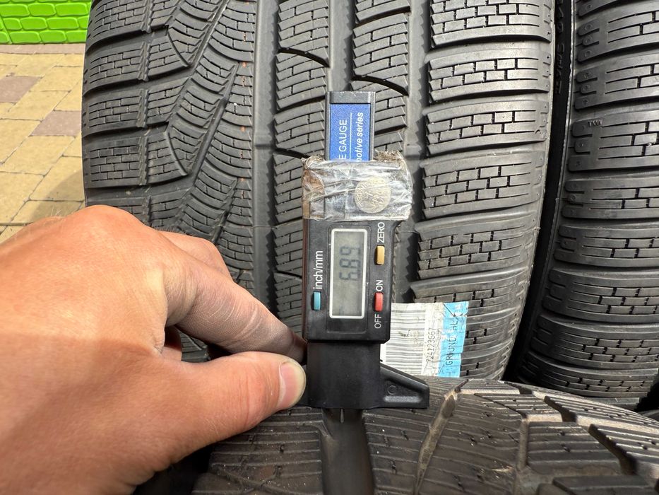 295-30 R19 100V Pirelli Sottozero W240 Serie 2 2024 2шт