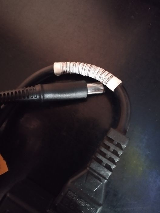 Оригінальний зарядний присирій від ноутбука HP