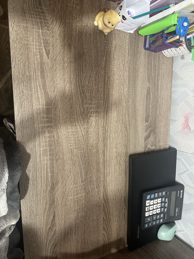 Срочно продам стенку со столом