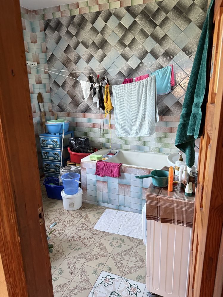 Продам житловий будинок в місті Глобине. Торг.