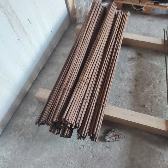 Stal żebrowana fi 16,12,10 (12- gładka) (140cm)