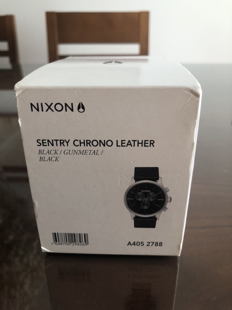 Relógio Nixon Sentry Chrono Leather