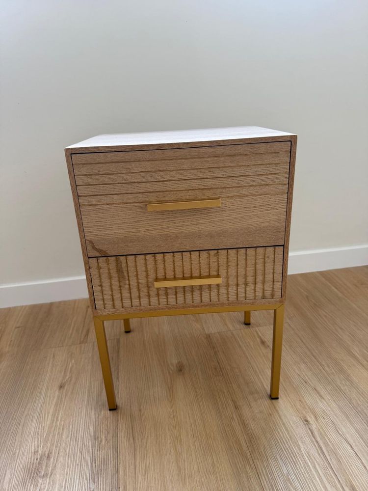 Mesa de apoio com duas gavetas