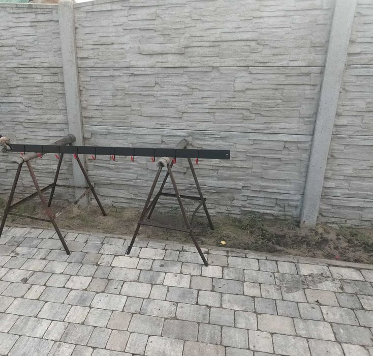 Wieszak  150 cm na ubrania itp. do Ogrodu/ warsztatu