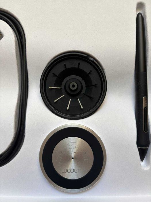 Графічний планшет Wacom Intuos Pro M