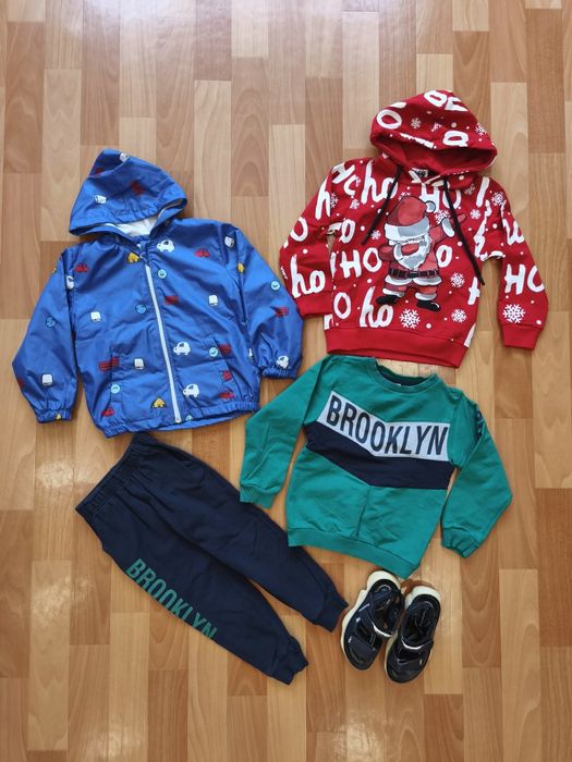 Дитячі Пайта, вітровка, костюм, сандалі