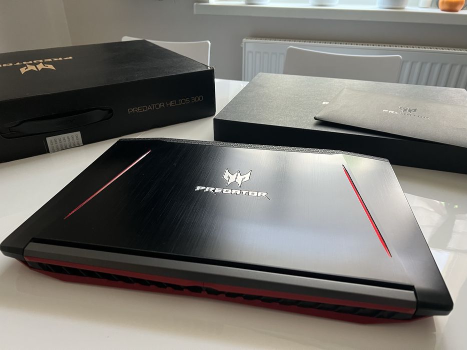 Laptop ACER Predator helios 300