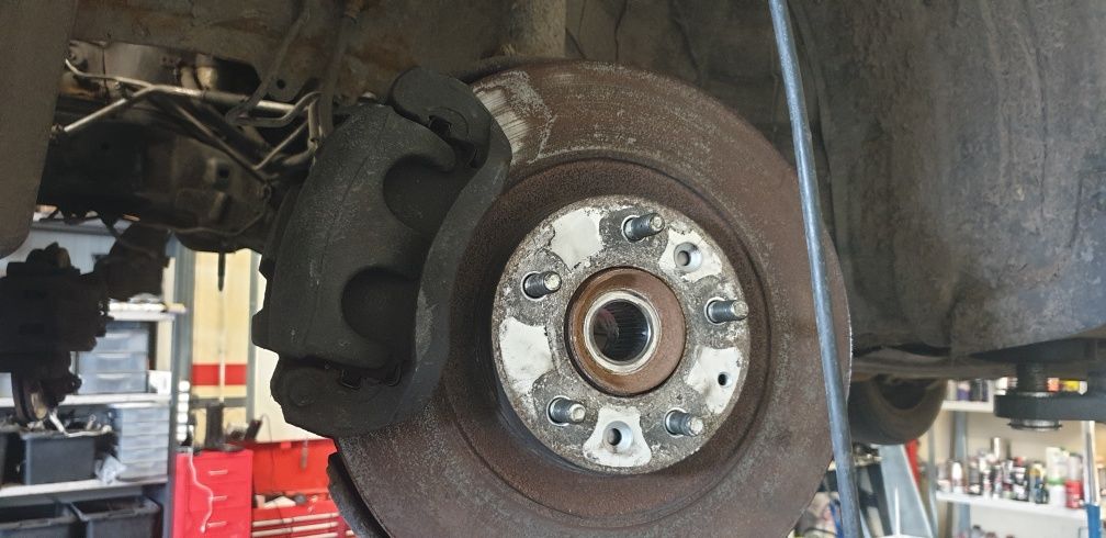 zaciski hamulce przód Mazda CX7 2.3 turbo, 2.2 diesel