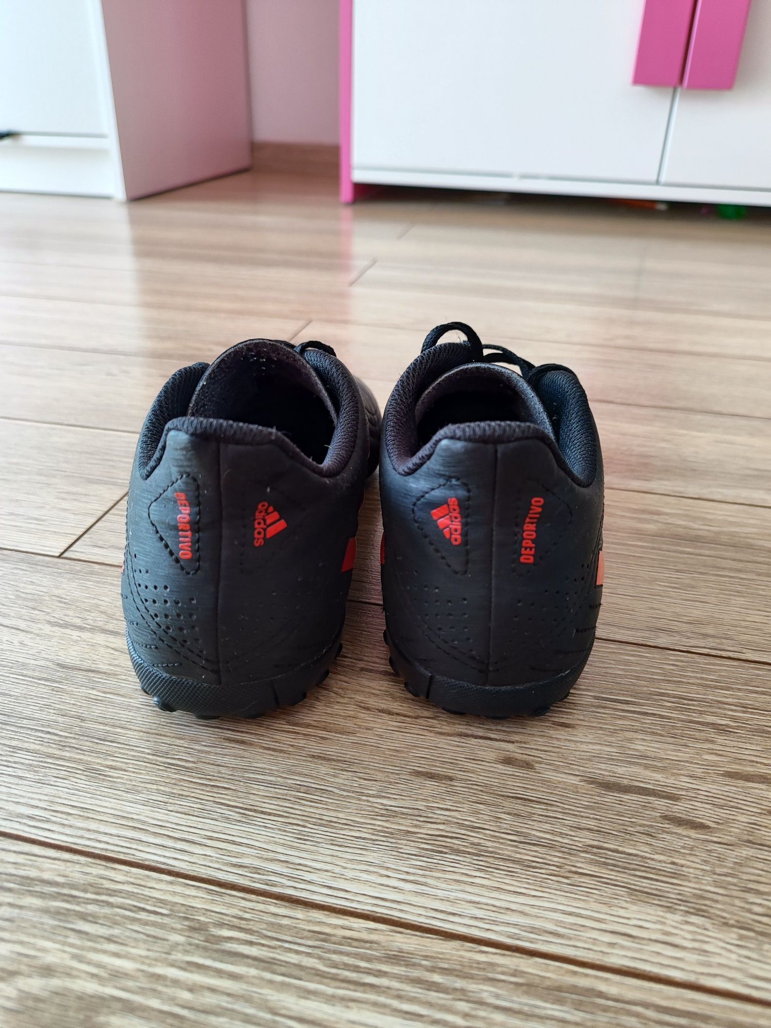 Buty sportowe, piłkarskie, turfy, Adidas Deportivo