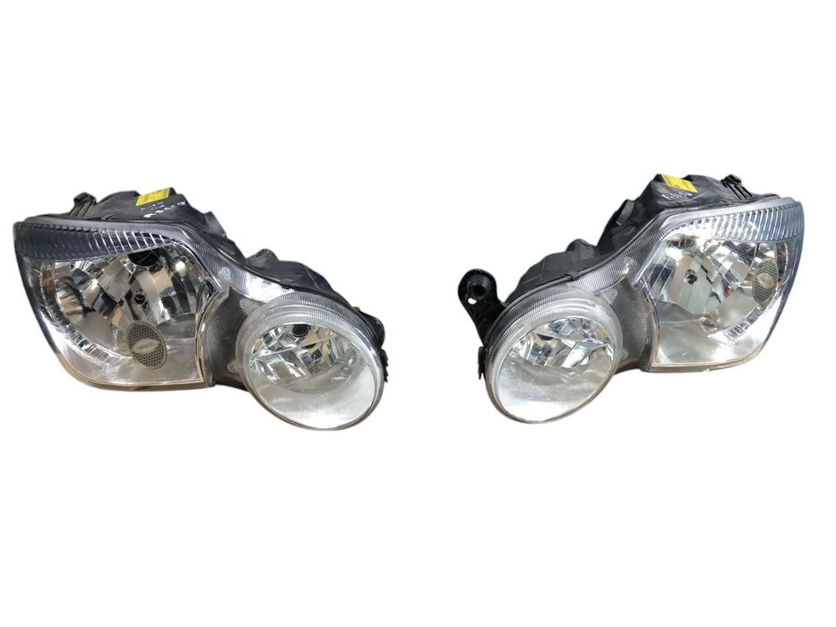 Lampa Prawa Przód UK Skoda Yeti 5L2941016A (2009 – 2017) Gwarancja Wysyłka Montaż