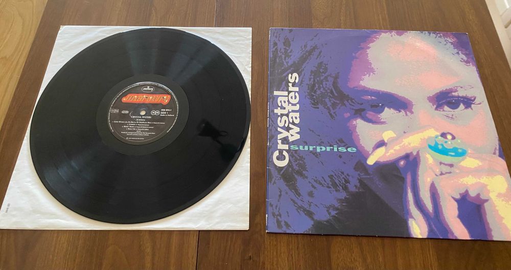 Disco de vinil: "Surprise" de Crystal Waters