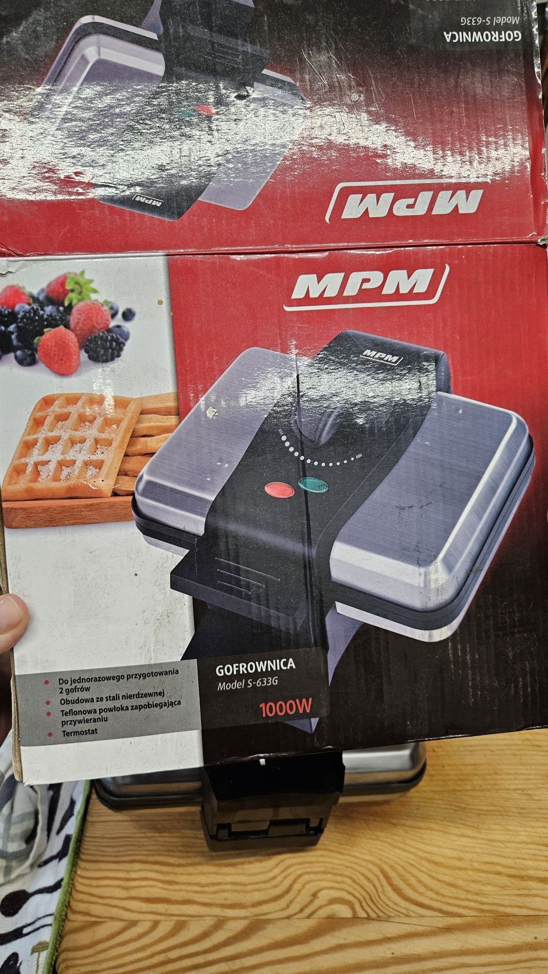 Gofrownica MPM 1000W uszkodzona