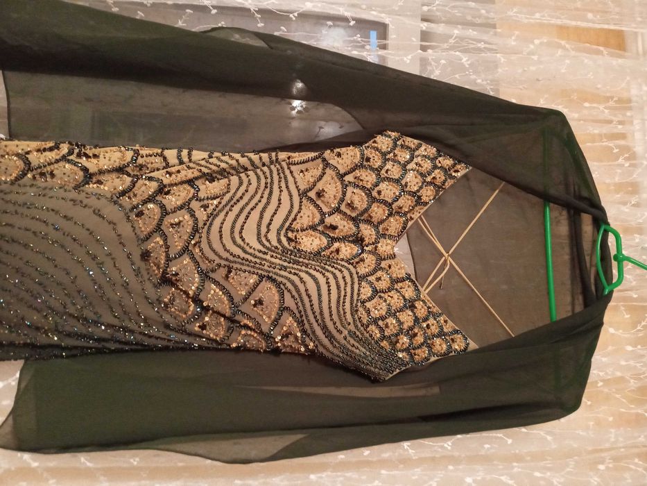 Вечернее, нарядное платье.