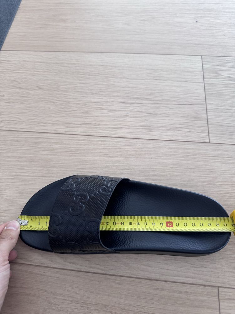Nowe klapki sandały Gucci rozm.42 w katotnie od ręki