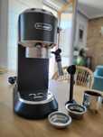 Ekspres kolbowy DE LONGHI EC 685.BK Dedica
