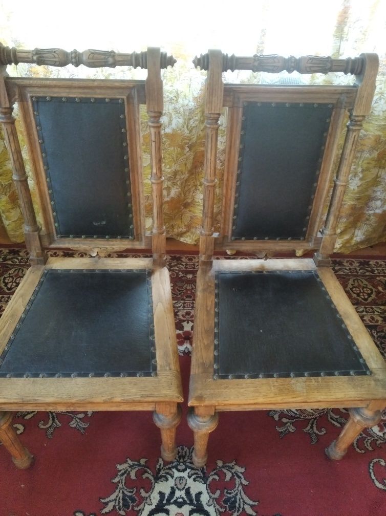 Krzesła drewniane antyki