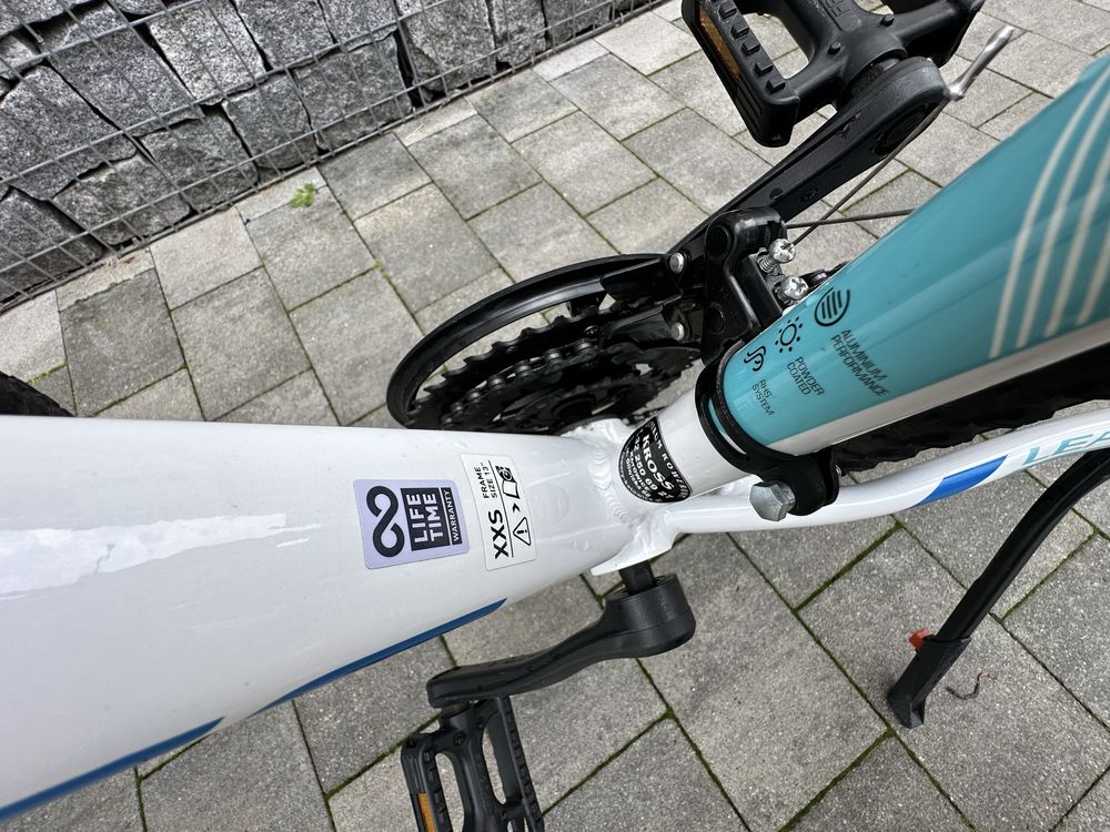 Rower KROSS Lea 1.0, 13” XXS, 26”, biały, bardzo dobry stan