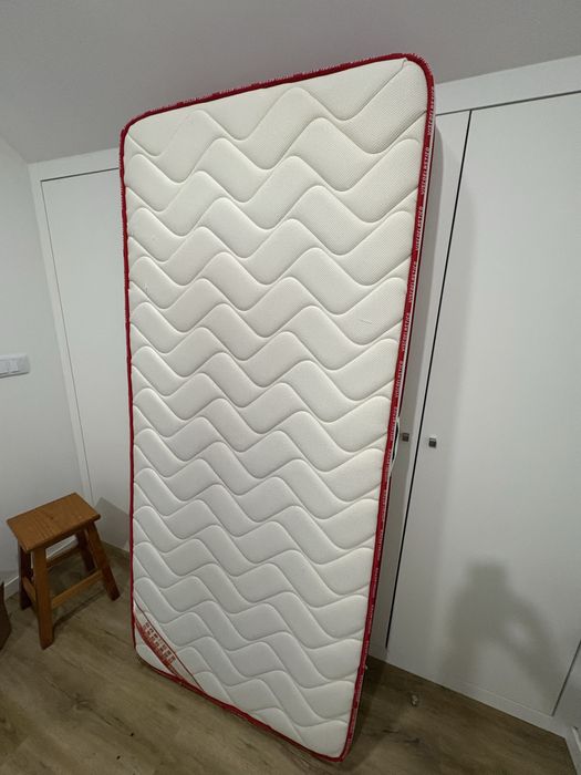 Colchão 200x090 com espuma de visco