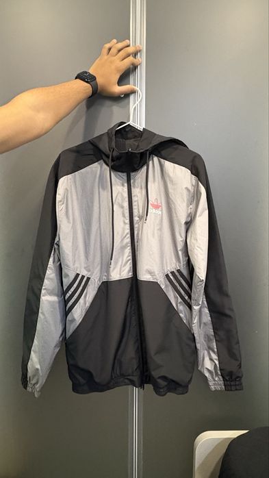 Casaco Adidas, dois lados S, ótimo estado
