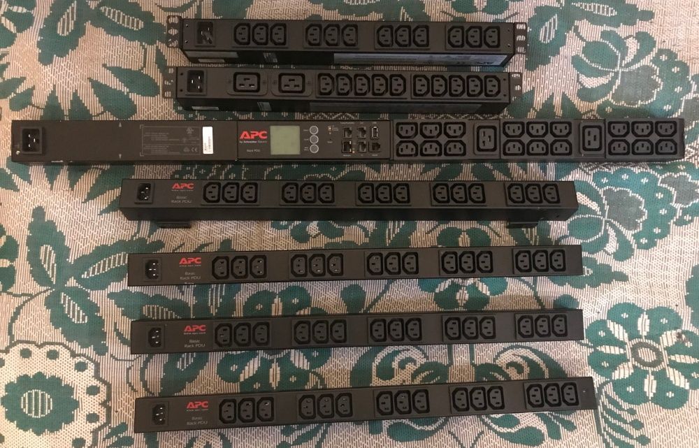 Rack PDU розетки apc