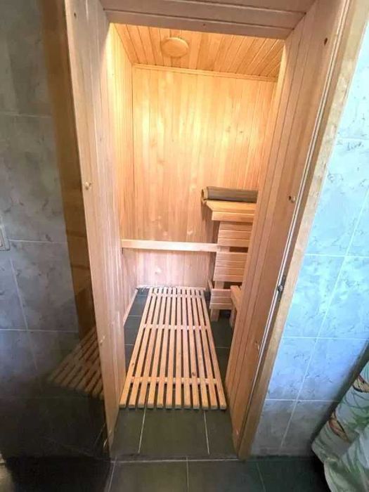 Продаж 7-кімнатного будинку, вул. Зарічна, 7, м. Березань